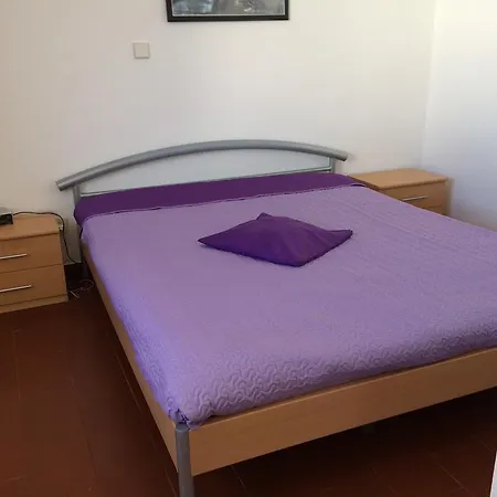 Europa Apartment *